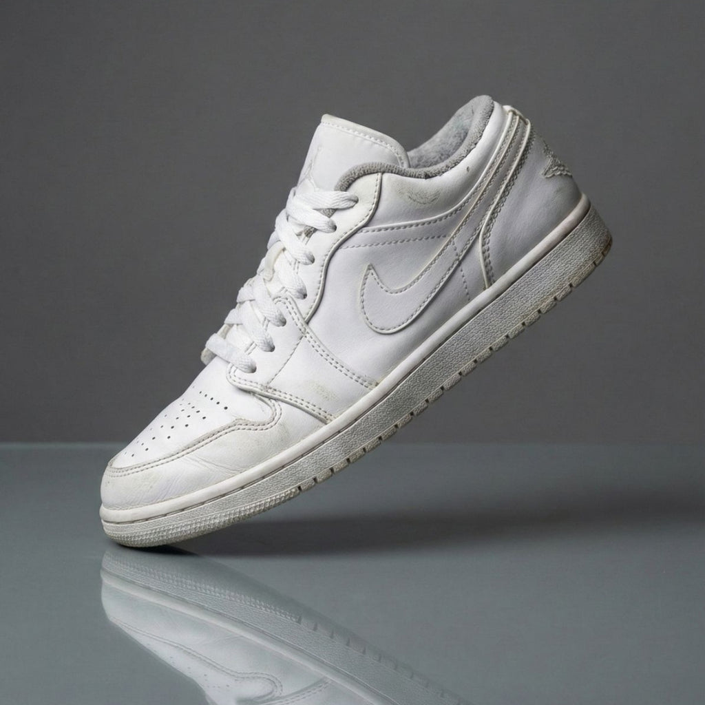 Nike Air Jordan 1 Low Triple White