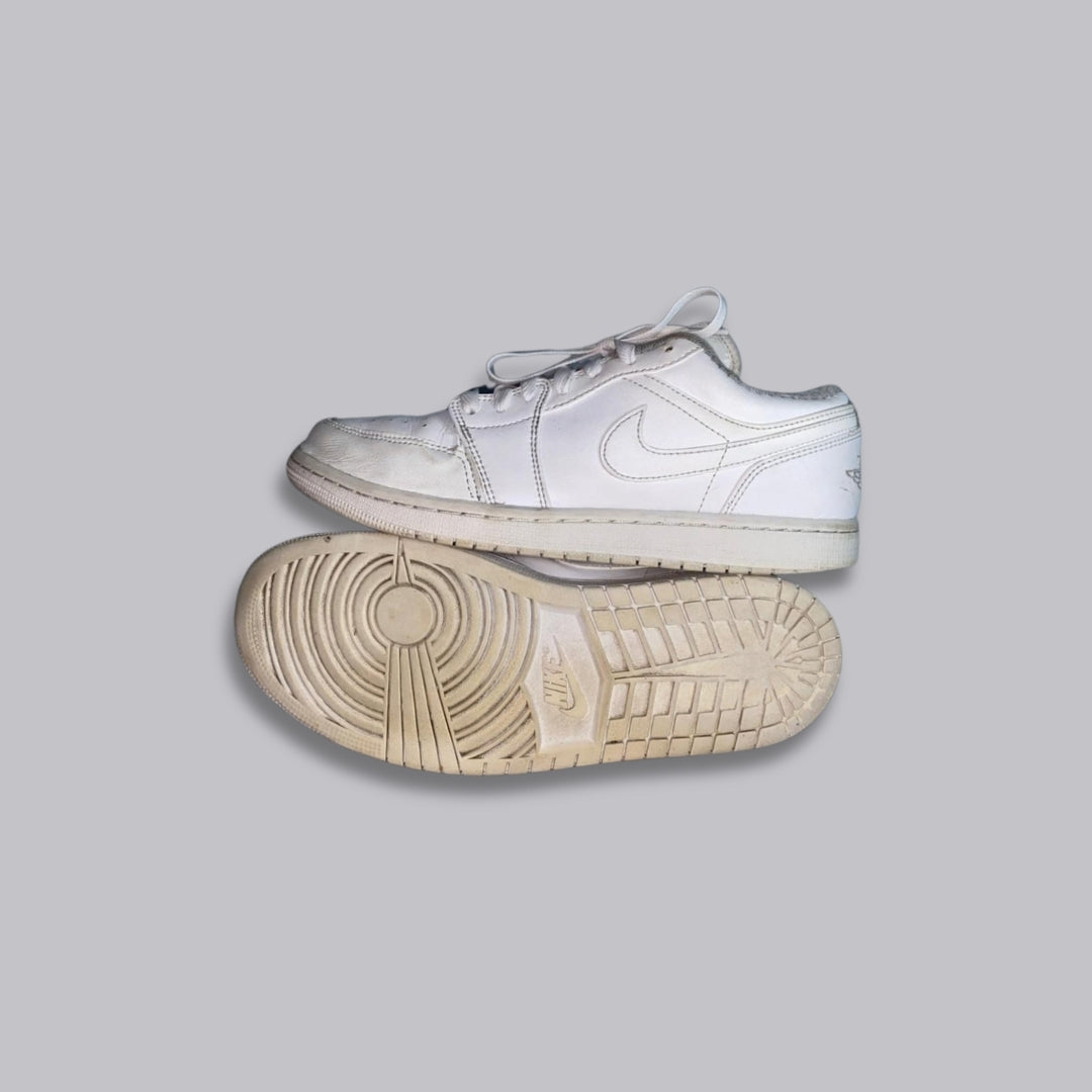 Nike Air Jordan 1 Low Triple White